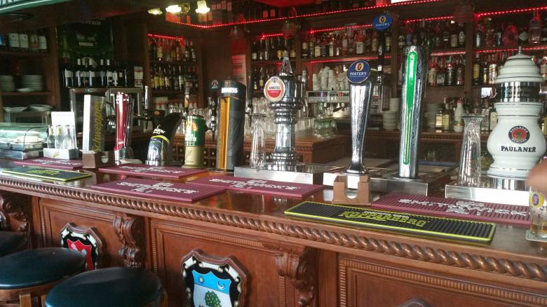 PAULANER,HEINEKEN,FOSTERS,AMSTEL,GUINNESS,JOHN SMITH, STRONGBOW, SMITHWICKS