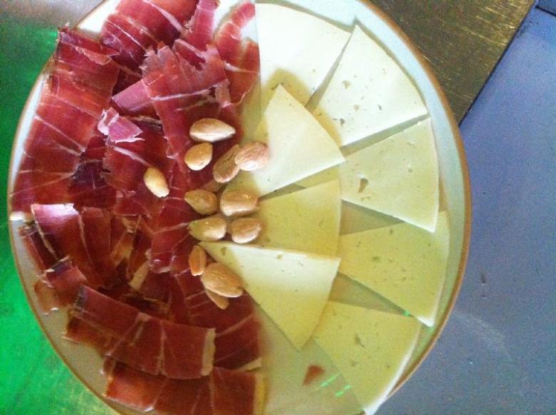 JAMÓN Y QUESO